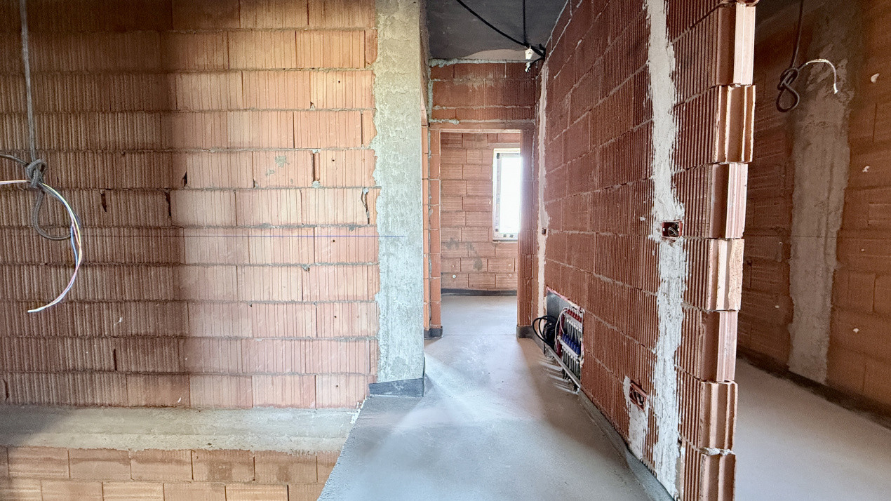 Duplex cu 4 camere, de vanzare, zona Kaufland - Mosnita Noua 15, foxfort.ro