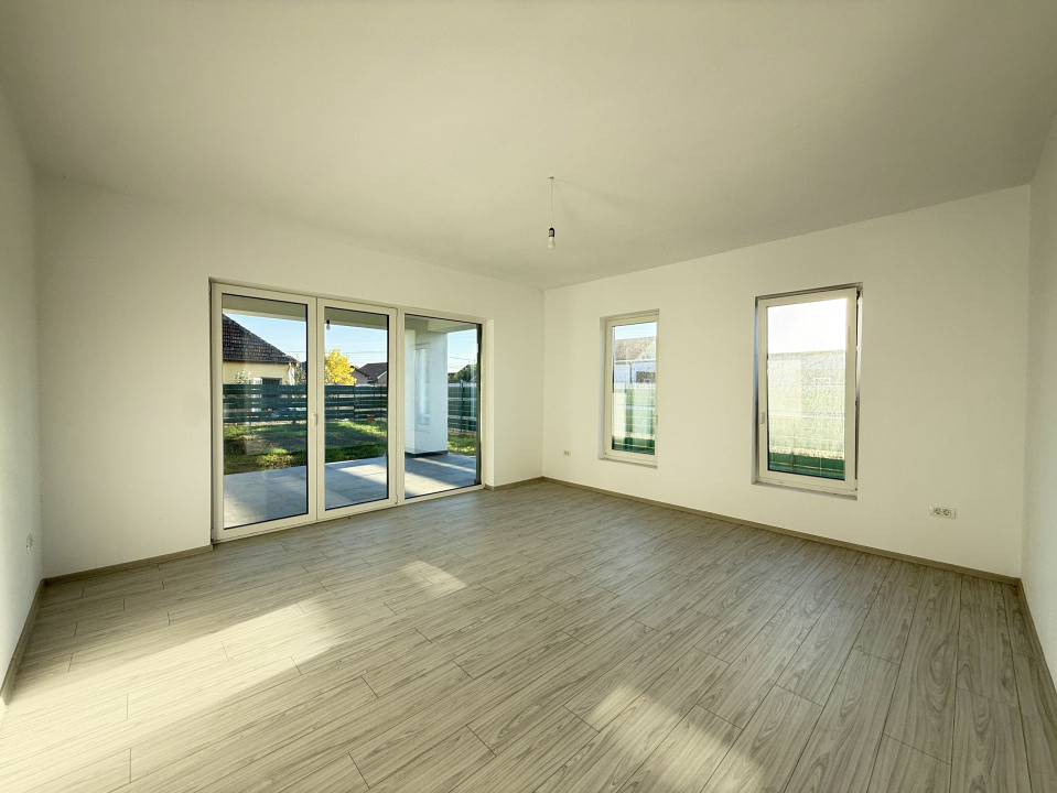 COMISION 0% | Duplex cu 4 camere |124 mp utili | Toate utilitatile | Sacalaz 2, foxfort.ro