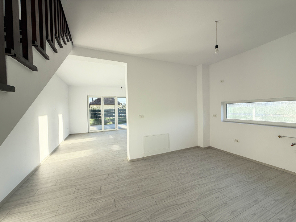 COMISION 0% | Duplex cu 4 camere |124 mp utili | Toate utilitatile | Sacalaz 4, foxfort.ro