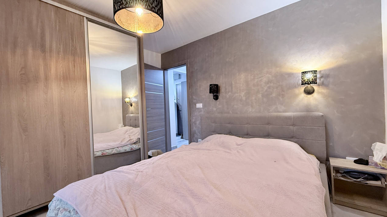 Apartament de inchiriat cu 3 camere, etaj 2 - Lipovei 6, foxfort.ro