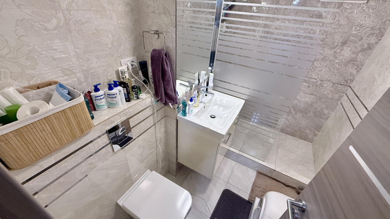 Apartament de inchiriat cu 3 camere, etaj 2 - Lipovei 12, foxfort.ro