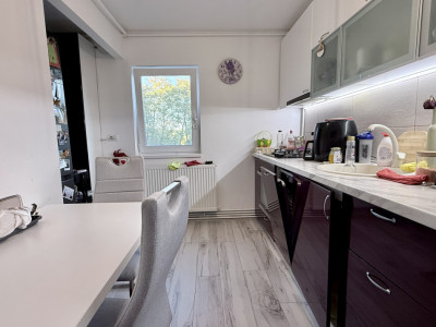Apartament de inchiriat cu 3 camere, etaj 2 - Lipovei imagine mica 10, foxfort.ro