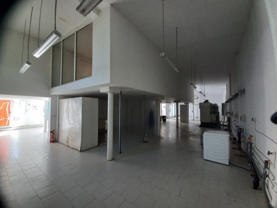 Hala si birouri de vanzare | Zona Odobescu | 500 mp |Teren 1.009 mp 1, foxfort.ro