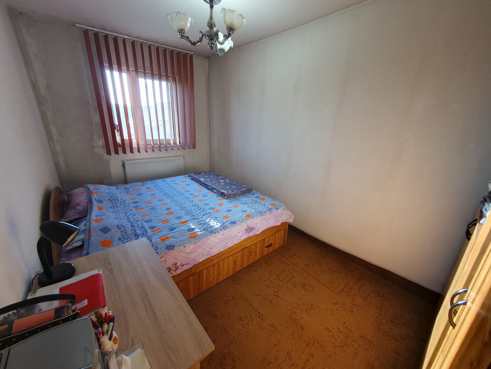 Apartament 2 camere, etaj 2, centrala proprie - Zona Steaua 7, foxfort.ro