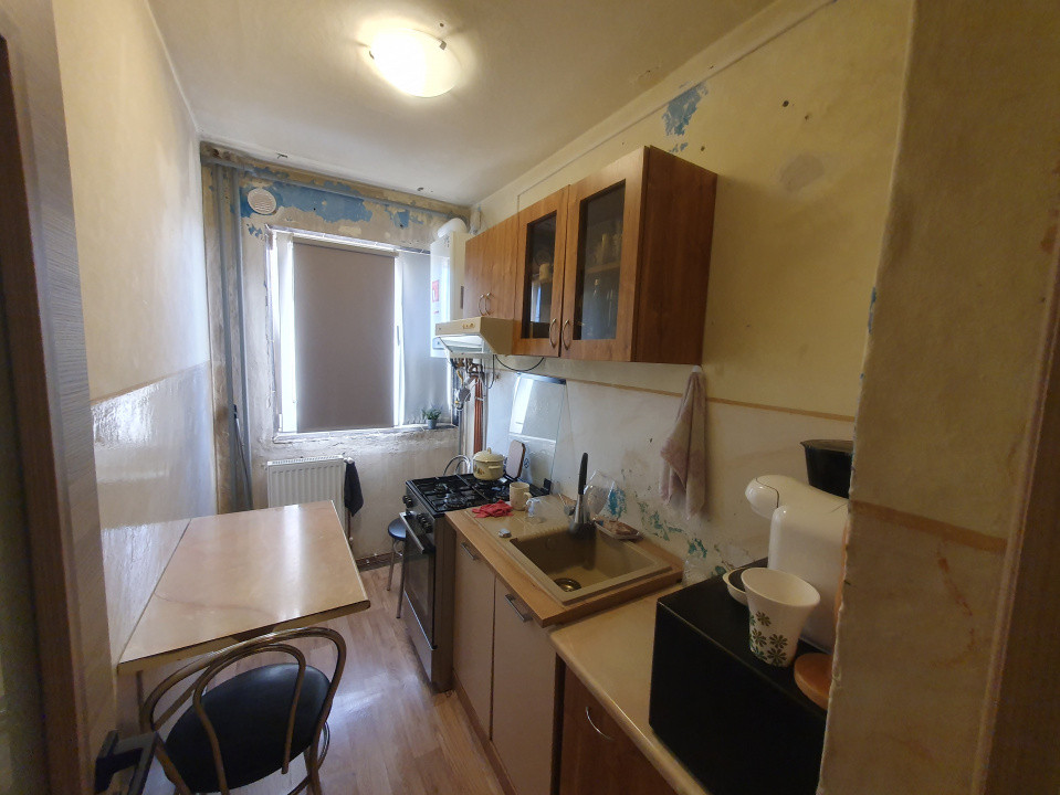 Apartament 2 camere, etaj 2, centrala proprie - Zona Steaua 12, foxfort.ro