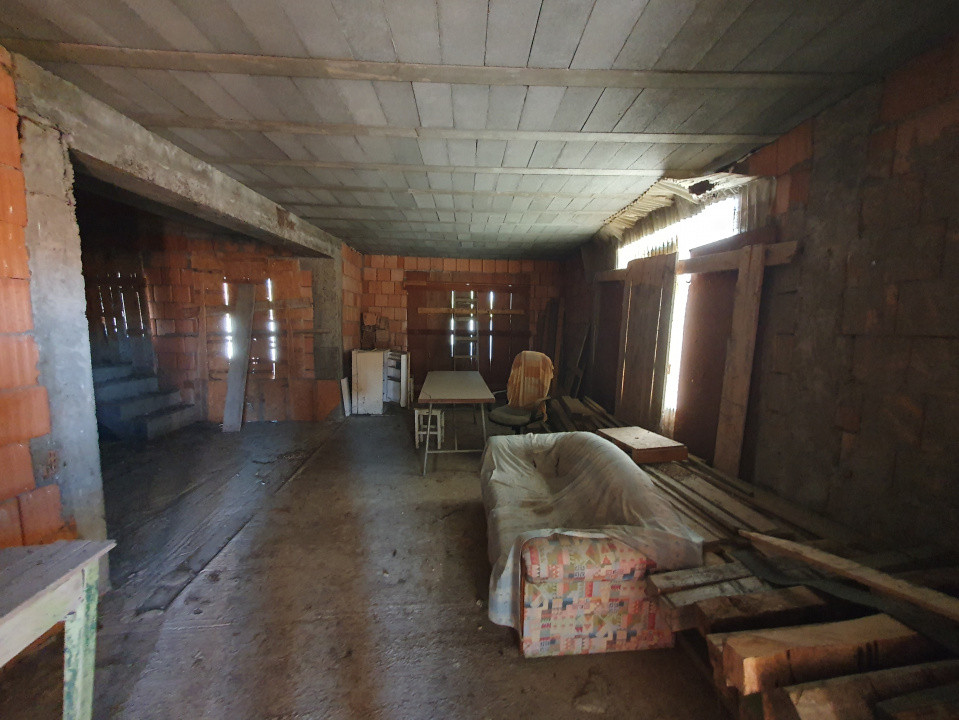Casa individuala la rosu, intabulata - Uliuc - Sacosu Turcesc 6, foxfort.ro