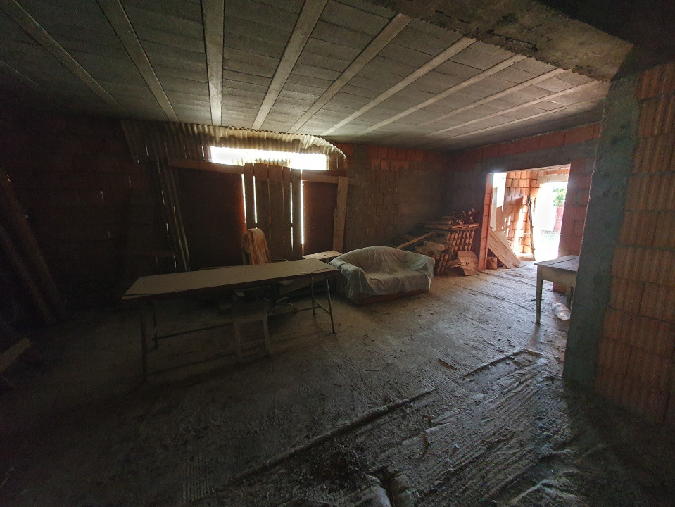 Casa individuala la rosu, intabulata - Uliuc - Sacosu Turcesc 7, foxfort.ro