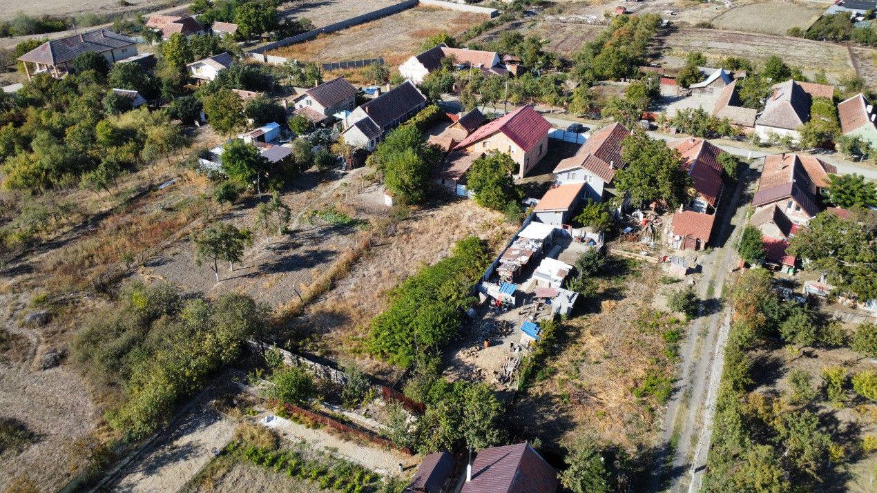 Casa individuala la rosu, intabulata - Uliuc - Sacosu Turcesc 17, foxfort.ro