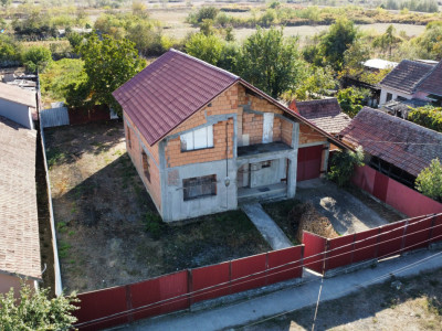 Casa individuala la rosu, intabulata - Uliuc - Sacosu Turcesc imagine mica 2, foxfort.ro