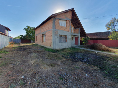 Casa individuala la rosu, intabulata - Uliuc - Sacosu Turcesc imagine mica 14, foxfort.ro