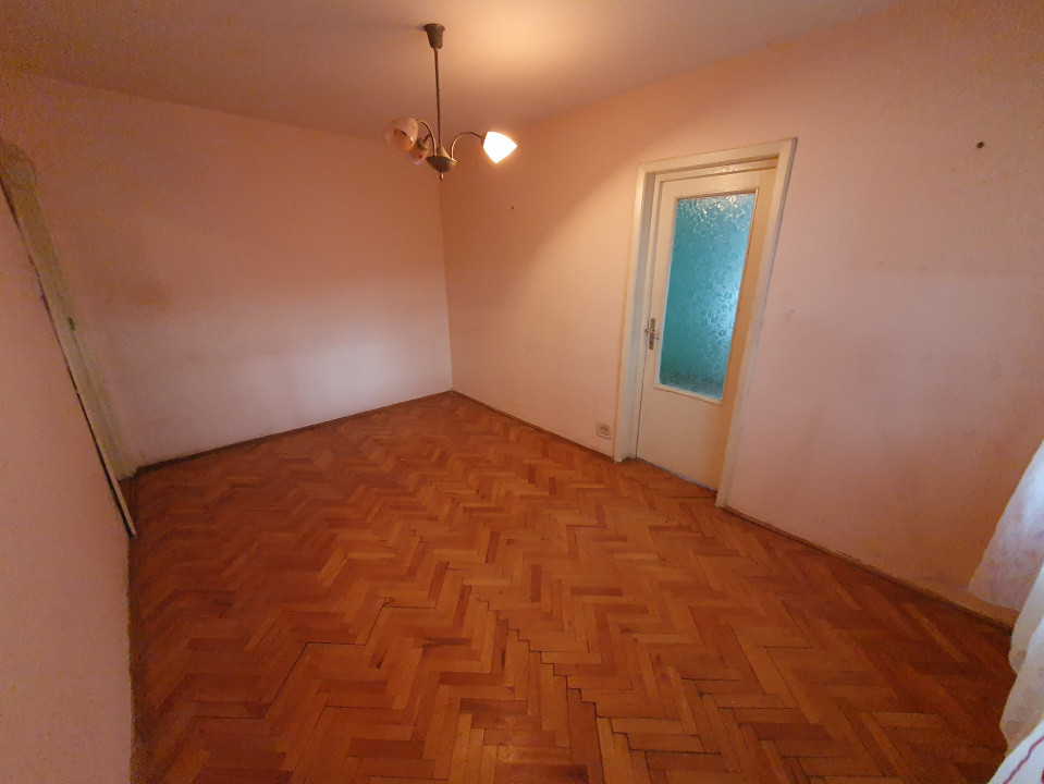 Apartament 2 camere, etaj 4, bloc izolat, acoperis - Zona Girocului 5, foxfort.ro