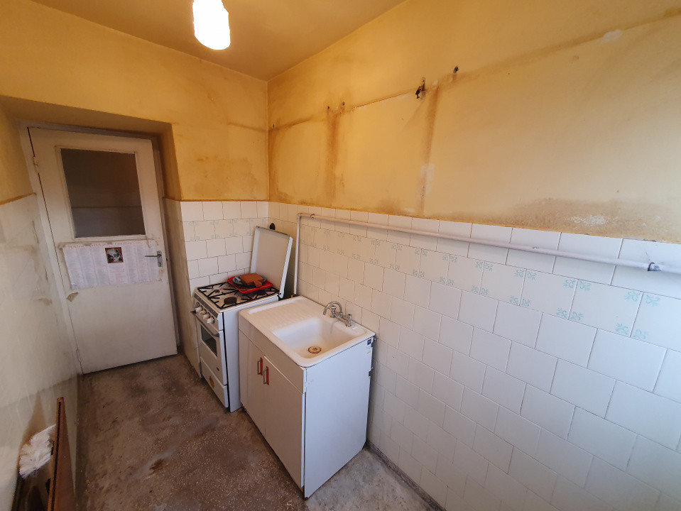 Apartament 2 camere, etaj 4, bloc izolat, acoperis - Zona Girocului 11, foxfort.ro