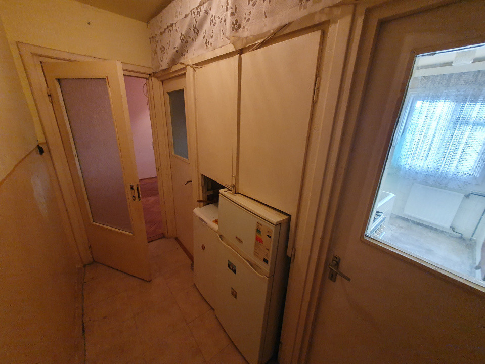 Apartament 2 camere, etaj 4, bloc izolat, acoperis - Zona Girocului 14, foxfort.ro