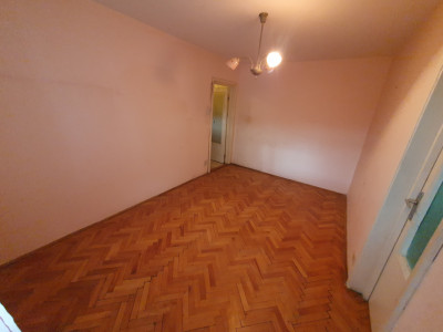 Apartament 2 camere, etaj 4, bloc izolat, acoperis - Zona Girocului imagine mica 4, foxfort.ro