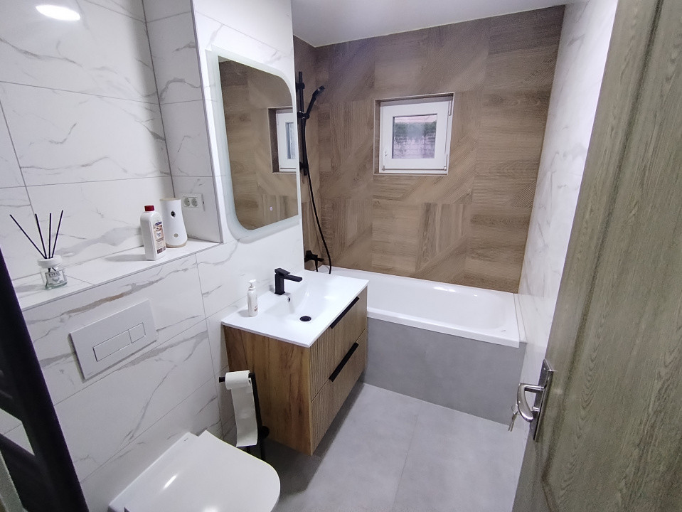 COMISION 0% Apartament cu 4 camere de vanzare, zona Complexul Studentesc  5, foxfort.ro