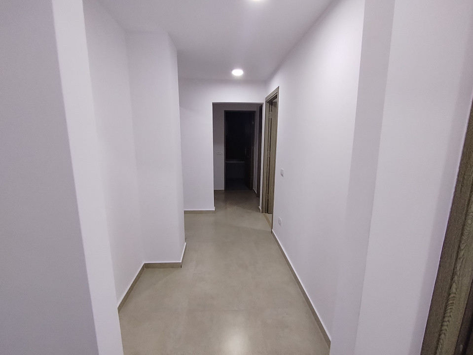 COMISION 0% Apartament cu 4 camere de vanzare, zona Complexul Studentesc  11, foxfort.ro
