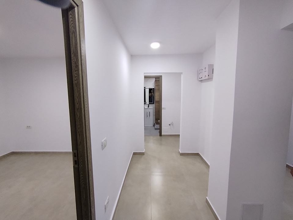 COMISION 0% Apartament cu 4 camere de vanzare, zona Complexul Studentesc  12, foxfort.ro