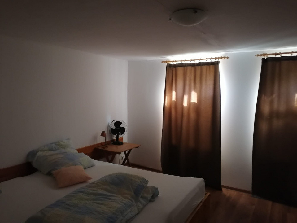 Casa svabeasca de vanzare in Charlottenburg | 4.316 mp teren | Livada pe rod 4, foxfort.ro