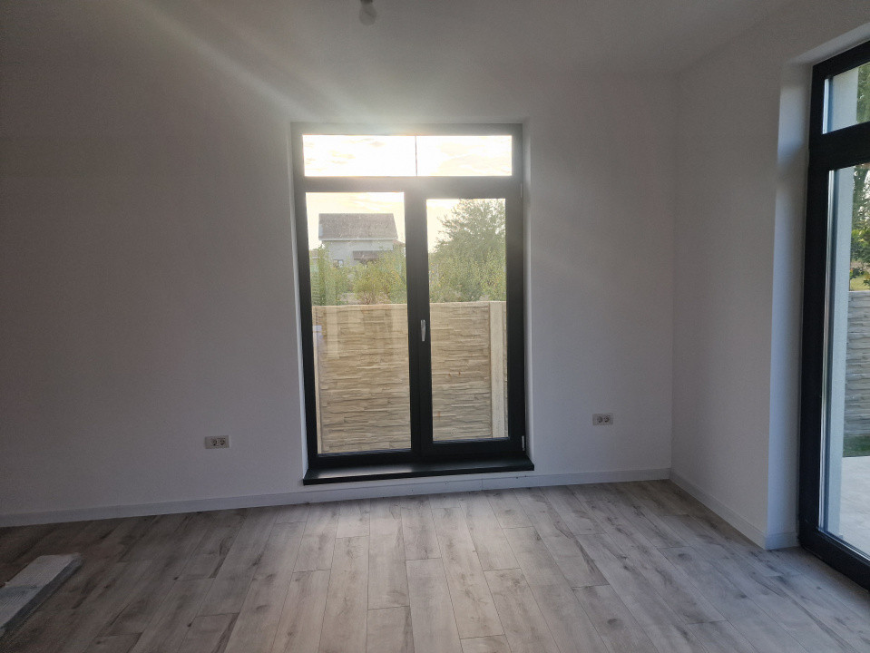 Duplex cu 4 camere de vanzare in Utvin  4, foxfort.ro