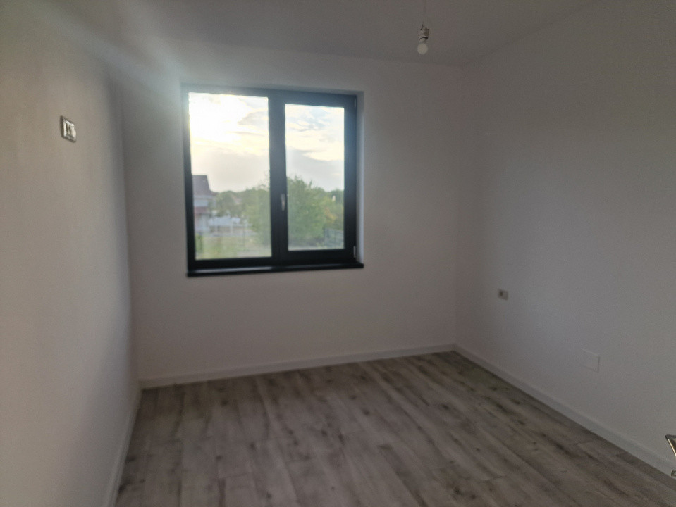 Duplex cu 4 camere de vanzare in Utvin  10, foxfort.ro