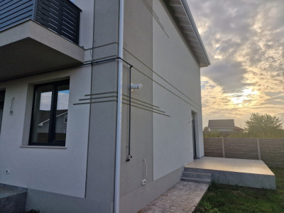 Duplex cu 4 camere de vanzare in Utvin imagine mica 14, foxfort.ro