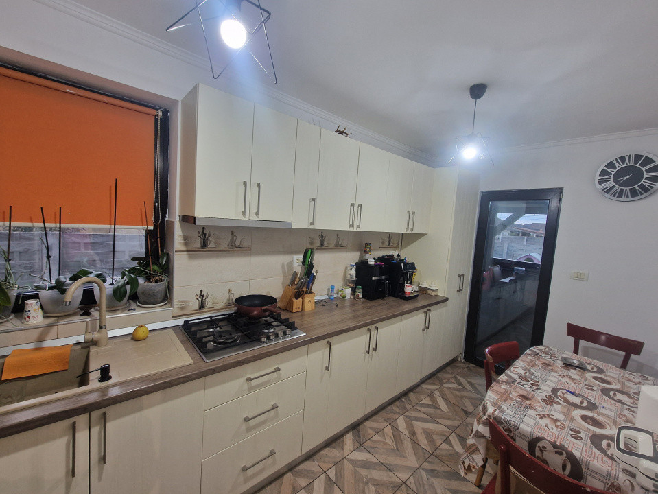 Duplex de vanzare cu 3 camere, zona - Serena 2 6, foxfort.ro