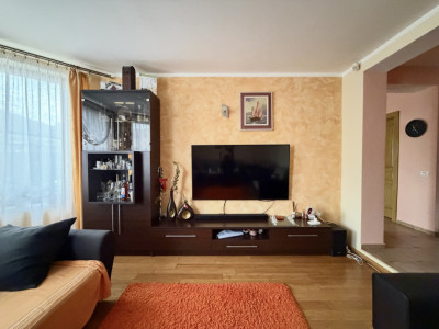 Casa individuala cu 5 camere, teren 655 mp cu toate utilitatile - Sanandrei imagine mica 4, foxfort.ro