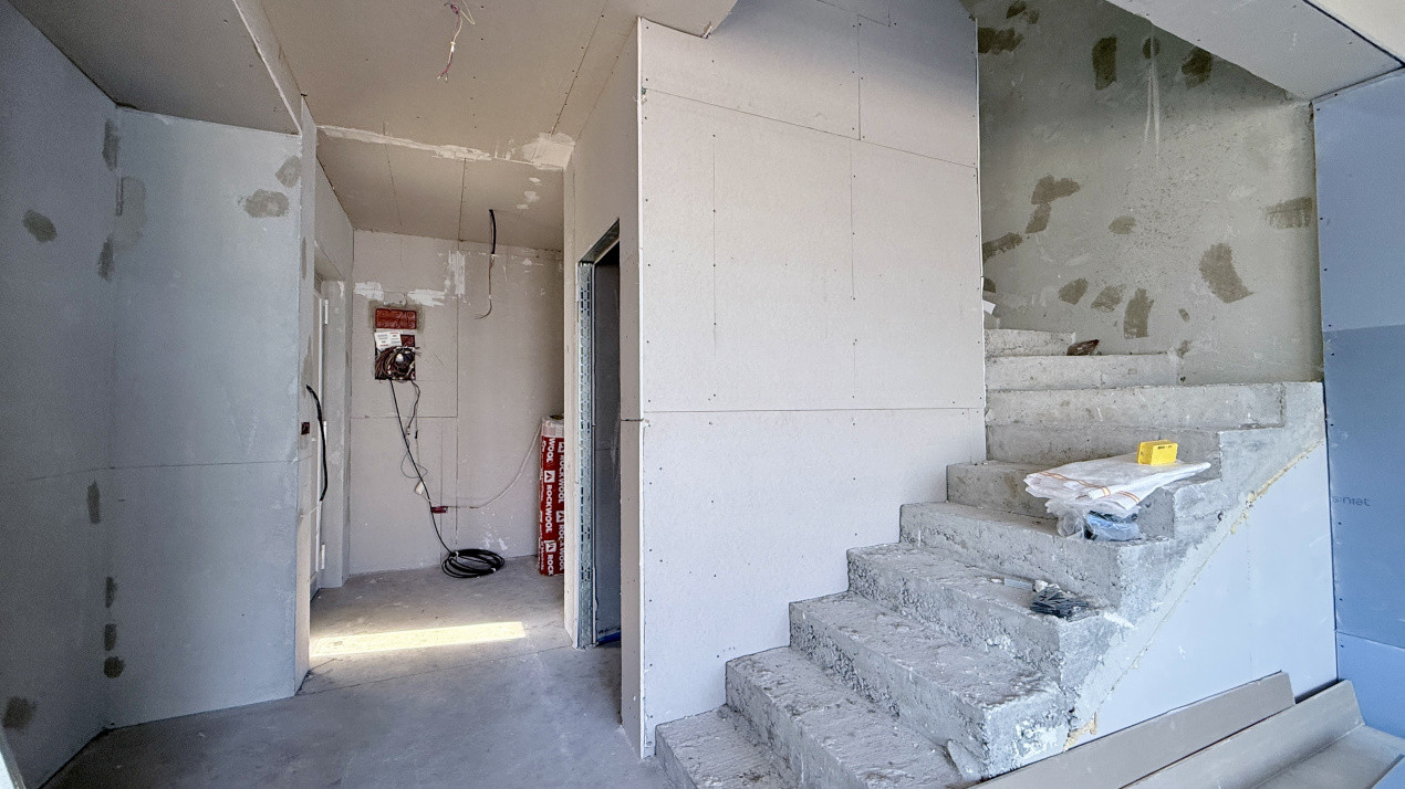 Duplex 4 camere zona Kaufland, perete departitor izolat - Mosnita Noua 5, foxfort.ro