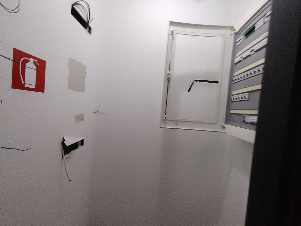 Spatiu comercial cu 3 incaperi de inchiriat - C10561 12, foxfort.ro