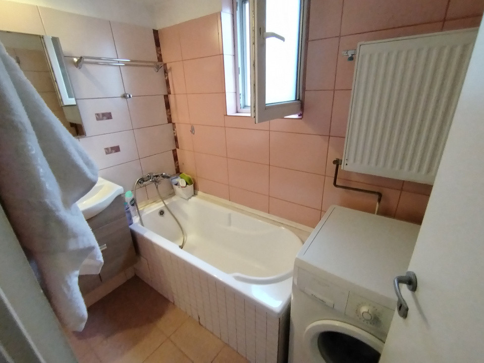 Apartament cu 2 camere de vanzare in Timisoara, zona Complex Studentesc 8, foxfort.ro