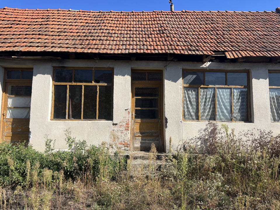 COMISION 0 % Paru - Lugoj, Casa cu 8 camere, teren 1150 mp 12, foxfort.ro