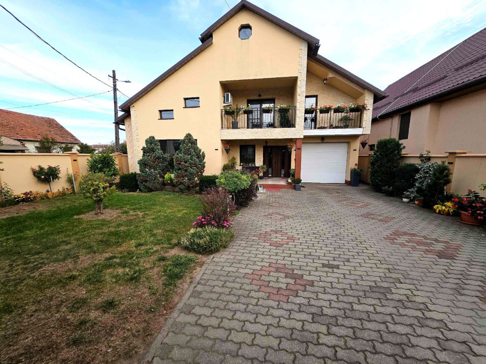 Casa individuala 4 camere P+M, teren 468 mp, constructie 2015- Lipova- Arad 2, foxfort.ro