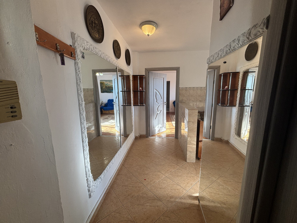 Apartament de inchiriat cu 3 camere in zona Dambovita  5, foxfort.ro