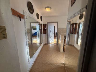 Apartament de inchiriat cu 3 camere in zona Dambovita  imagine mica 5, foxfort.ro