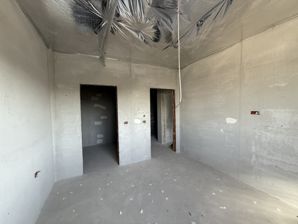 Duplex cu 4 camere | Fatada stil mediteranean | Toate utilitatile | Dumbravita 10, foxfort.ro