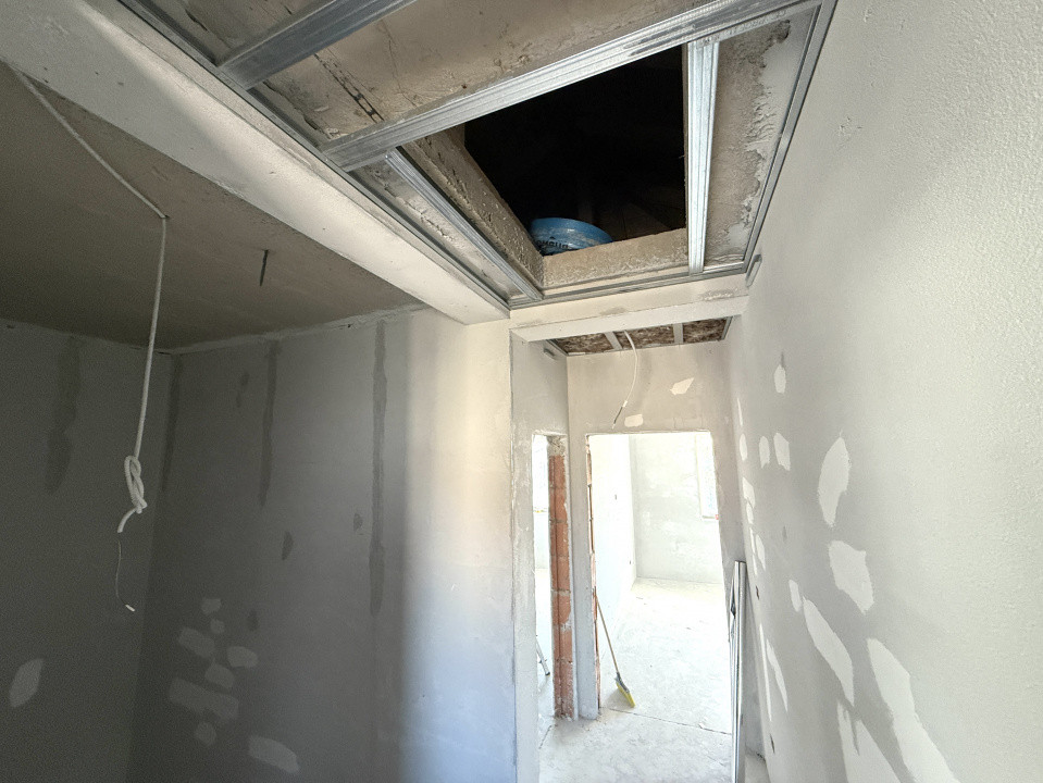Duplex cu 4 camere | Fatada stil mediteranean | Toate utilitatile | Dumbravita 13, foxfort.ro