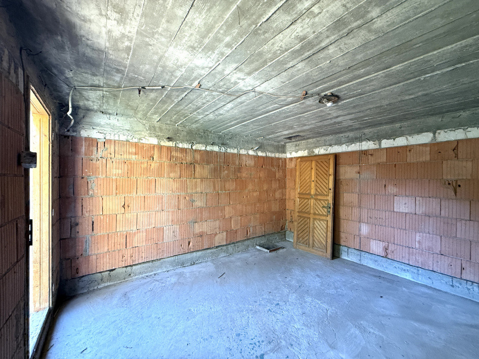 Casa individuala cu 4 camere | 124 mp | 430 mp teren | zona Plopi 29, foxfort.ro