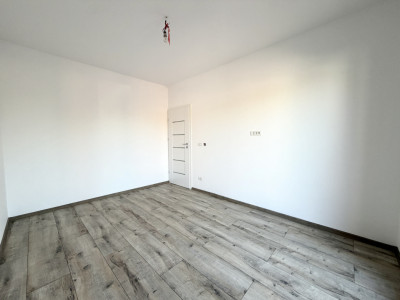 Casa individuala cu 4 camere, teren 900 mp, cu toate utilitatile - Sanandrei imagine mica 8, foxfort.ro