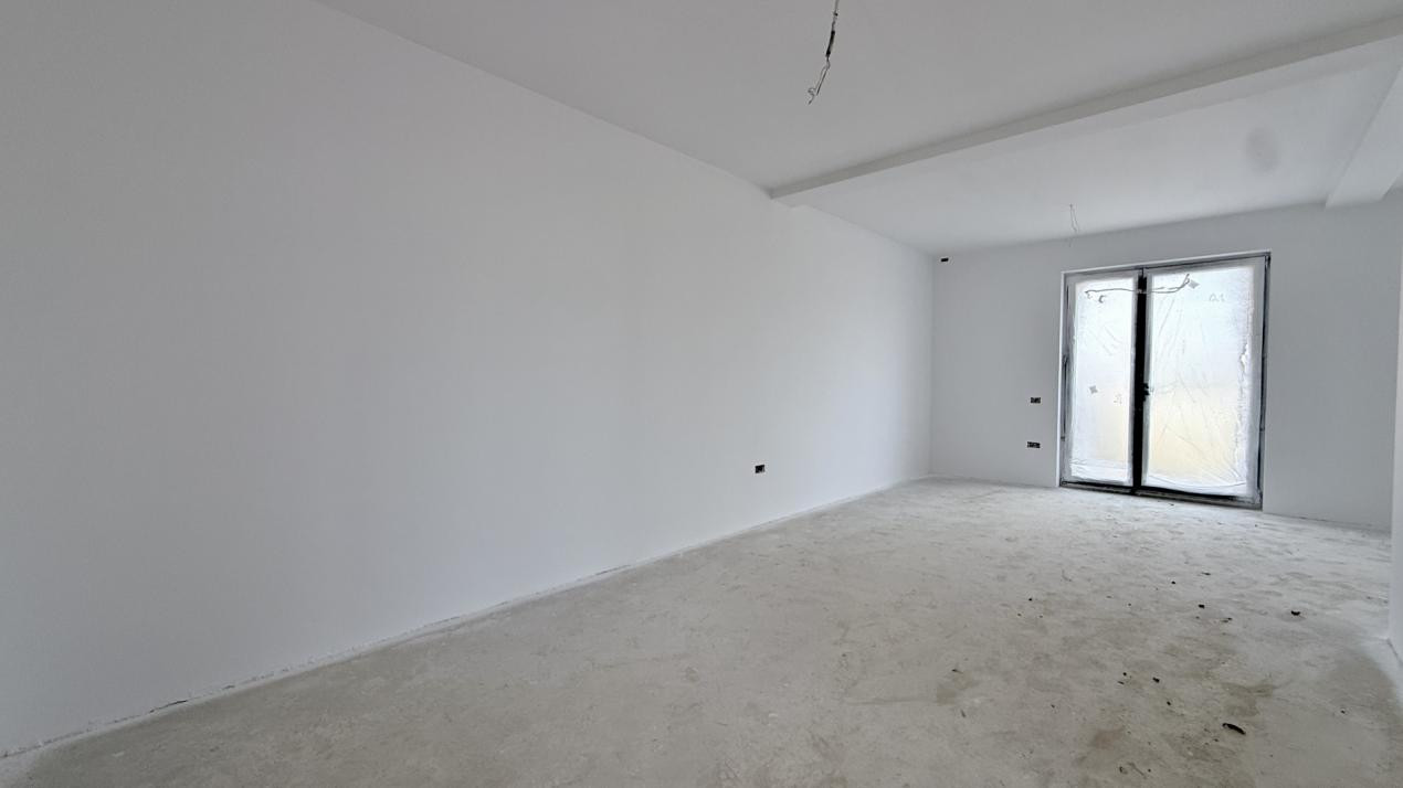 Duplex pe parter 3 camere toate utilitatile Mosnita Noua 5, foxfort.ro