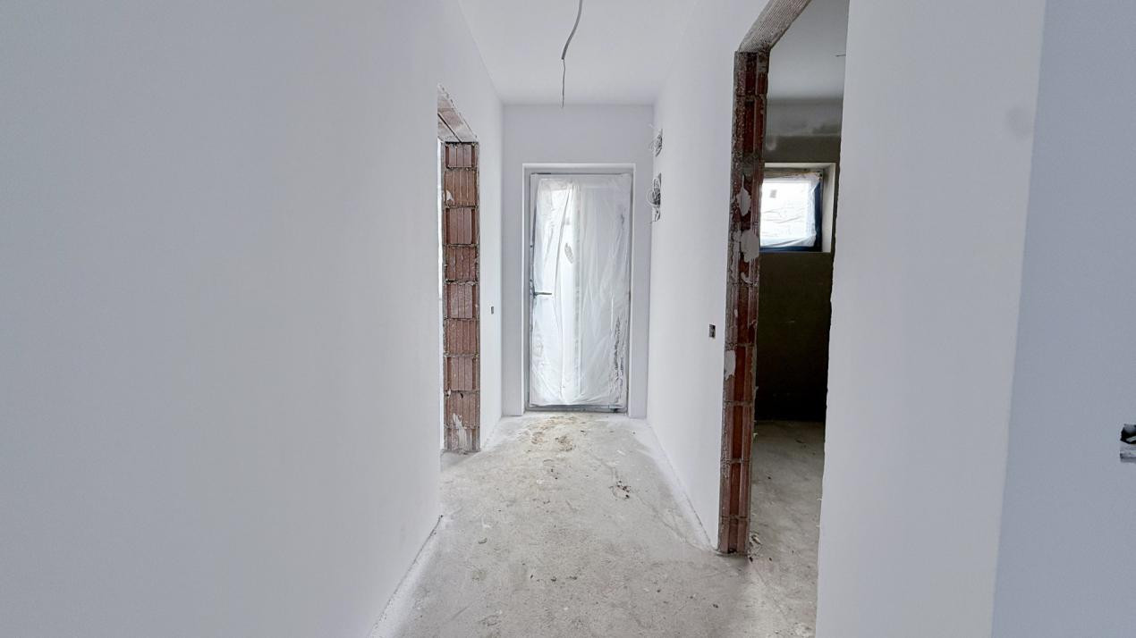 Duplex pe parter 3 camere toate utilitatile Mosnita Noua 10, foxfort.ro