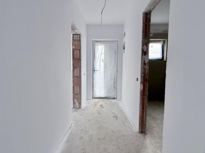 Duplex pe parter 3 camere toate utilitatile Mosnita Noua imagine mica 10, foxfort.ro