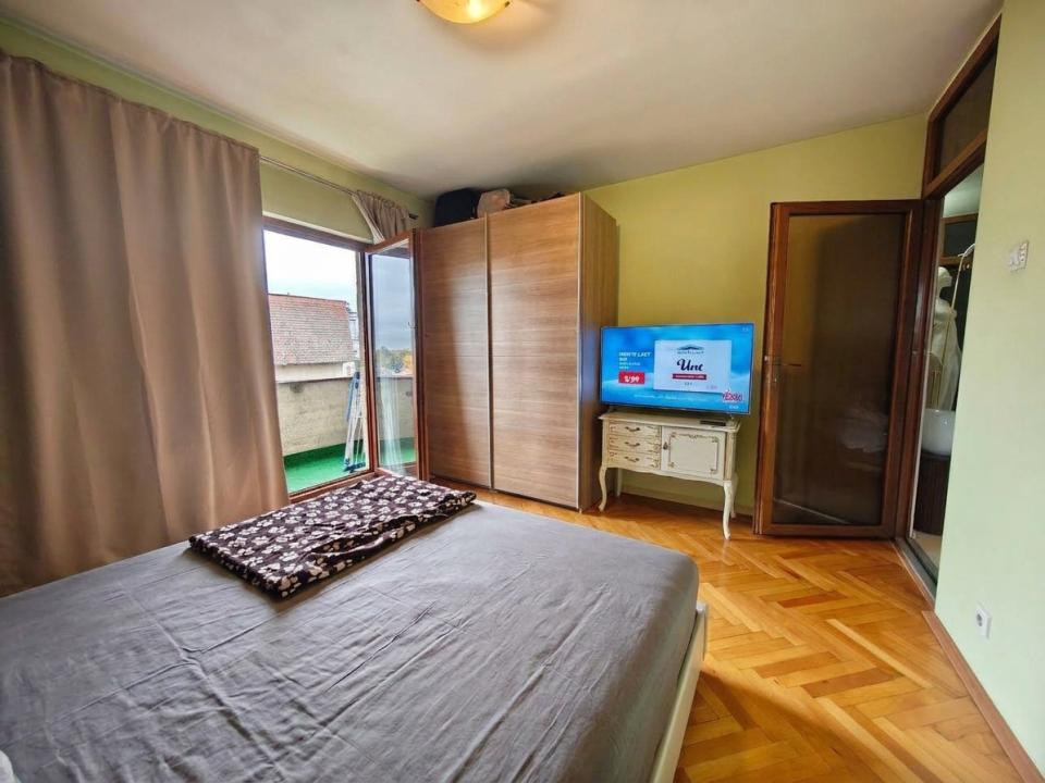 Apartament cu 3 camere 86 mp decomandat | Centrala Proprie | Zona Girocului 4, foxfort.ro