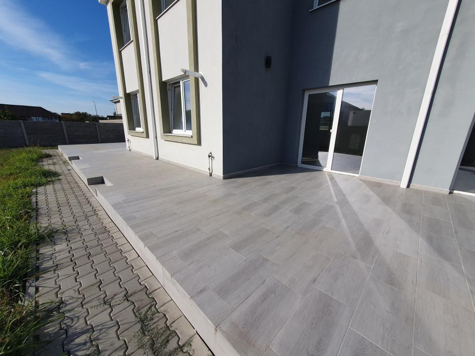Casa insiruita la cheie, 116,6 mp utili, teren 271 mp in Mosnita Noua 6, foxfort.ro