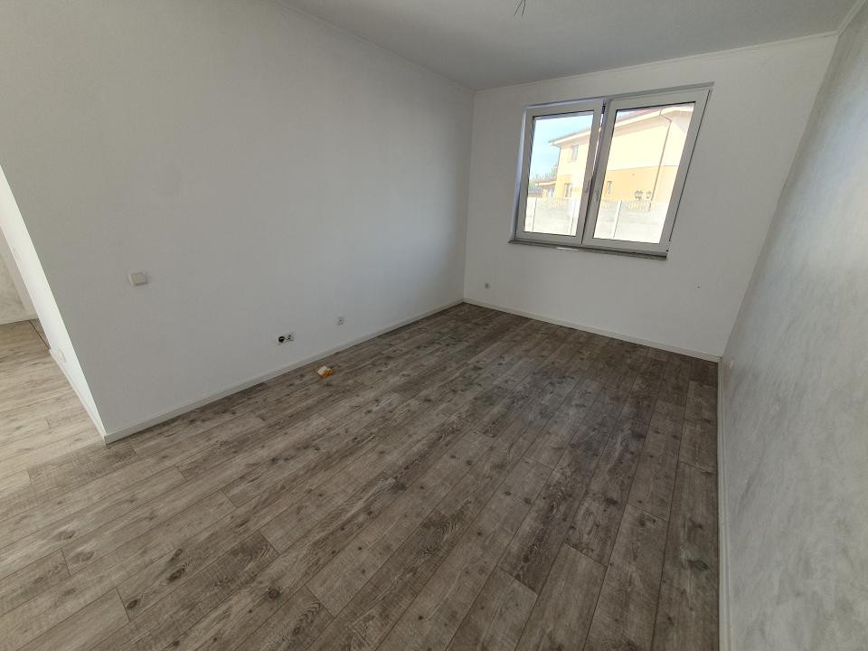 Casa insiruita la cheie, 116,6 mp utili, teren 271 mp in Mosnita Noua 8, foxfort.ro