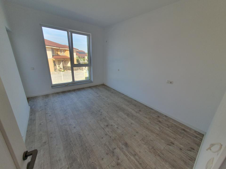Casa insiruita la cheie, 116,6 mp utili, teren 271 mp in Mosnita Noua 16, foxfort.ro