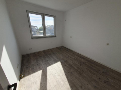 Casa insiruita la cheie, 116,6 mp utili, teren 271 mp in Mosnita Noua imagine mica 22, foxfort.ro