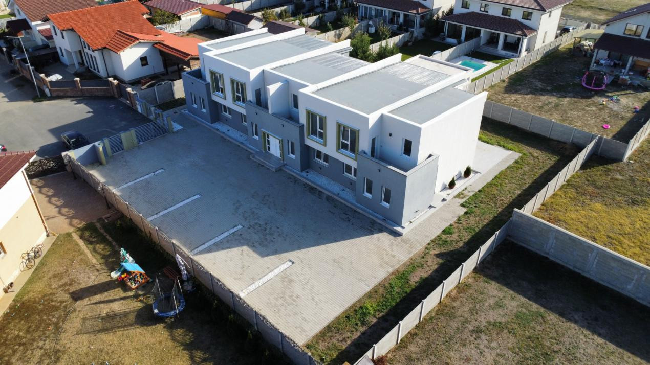 Cvadruplex de inchiriat, 471 mp utili, 8 parcari, in Mosnita Noua 2, foxfort.ro