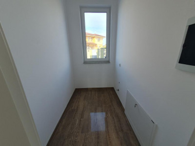 Cvadruplex de inchiriat, 471 mp utili, 8 parcari, in Mosnita Noua imagine mica 18, foxfort.ro