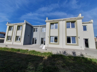 Cvadruplex de inchiriat, 471 mp utili, 8 parcari, in Mosnita Noua imagine mica 41, foxfort.ro